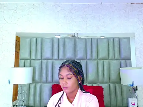 Snapshot of AlisonJaimes chatting on September 17, 2025, 1:35 pm AlisonJaimes online show from September 17, 2025, 1:35 pm