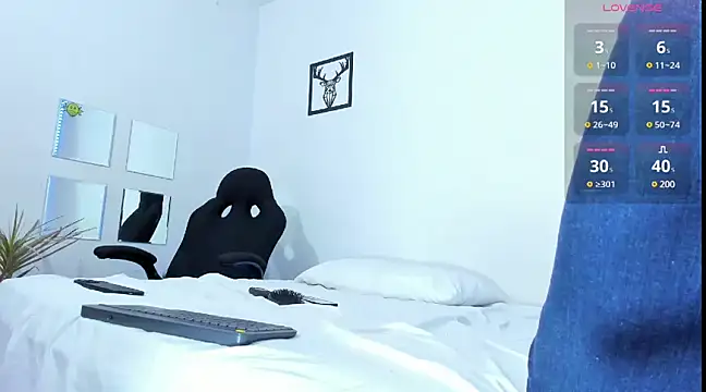 Snapshot of _tony8 chatting on December 9, 2024, 8:00 am  tony8 online show from December 9, 2024, 8:00 am