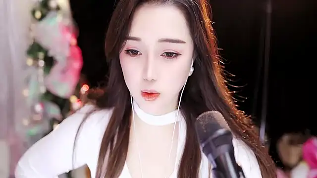 Snapshot of Yulia-1Z chatting on December 17, 2024, 2:33 am Yulia-1Z online show from December 17, 2024, 2:33 am