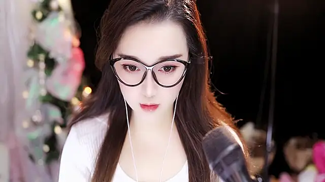 Snapshot of Yulia-1Z chatting on December 15, 2024, 11:23 am Yulia-1Z online show from December 15, 2024, 11:23 am