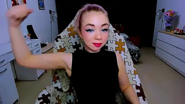 littleSiyfairy online show from January 31, 2025, 2:07 pm