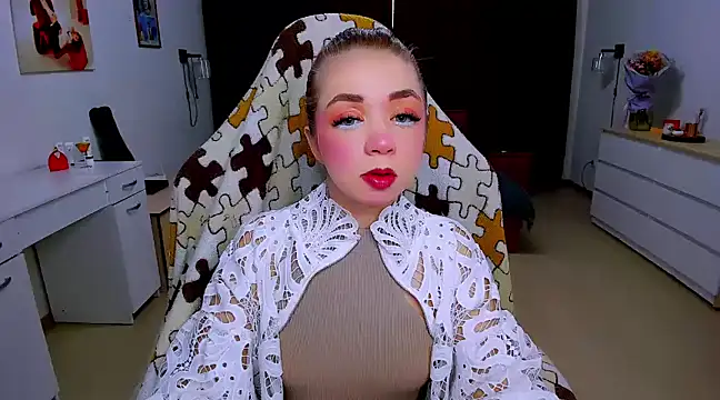 littleSiyfairy online show from February 11, 2025, 4:55 am