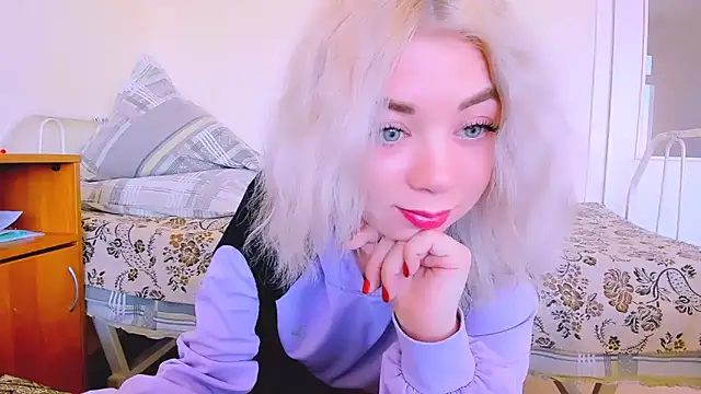 littleSiyfairy online show from February 22, 2025, 3:47 pm