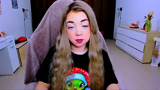 littleSiyfairy online show from March 14, 2025, 3:59 am