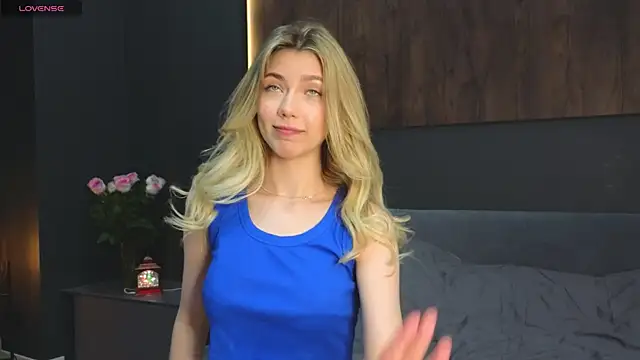 Snapshot of Rainaslater chatting on December 11, 2024, 7:36 pm Rainaslater online show from December 11, 2024, 7:36 pm