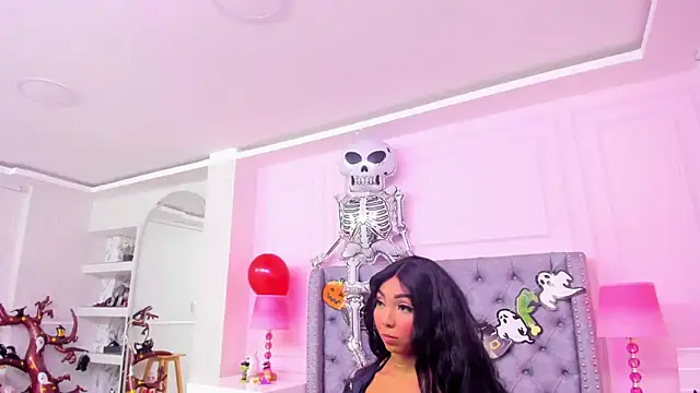 Snapshot of HaileeRoberts chatting on October 22, 2025, 12:37 pm HaileeRoberts online show from October 22, 2025, 12:37 pm