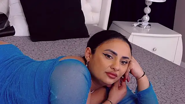 Snapshot of MayaJansen chatting on February 27, 2025, 3:40 am MayaJansen online show from February 27, 2025, 3:40 am