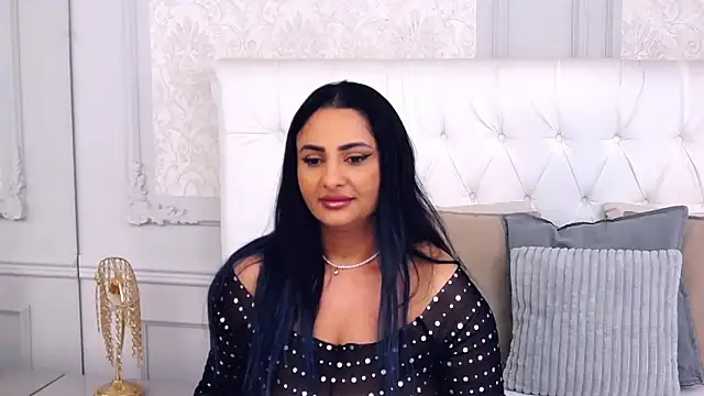 Snapshot of MayaJansen chatting on February 22, 2025, 10:20 pm MayaJansen online show from February 22, 2025, 10:20 pm