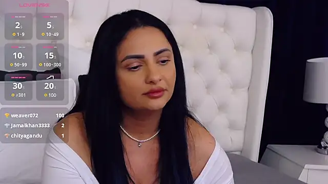 Snapshot of MayaJansen chatting on February 18, 2025, 12:37 am MayaJansen online show from February 18, 2025, 12:37 am