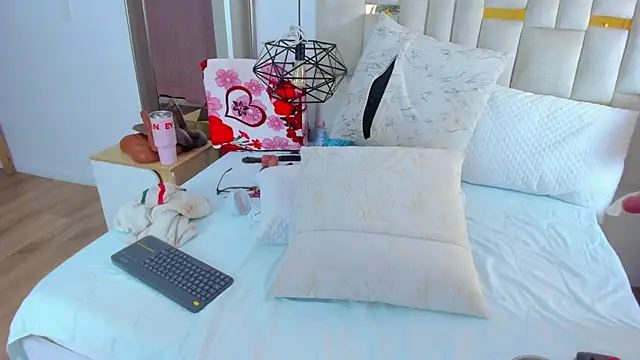 Snapshot of Konny_May chatting on October 29, 2025, 11:25 pm Konny May online show from October 29, 2025, 11:25 pm