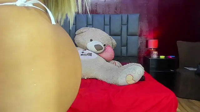 Dulcex69 online show from February 20, 2025, 5:41 pm