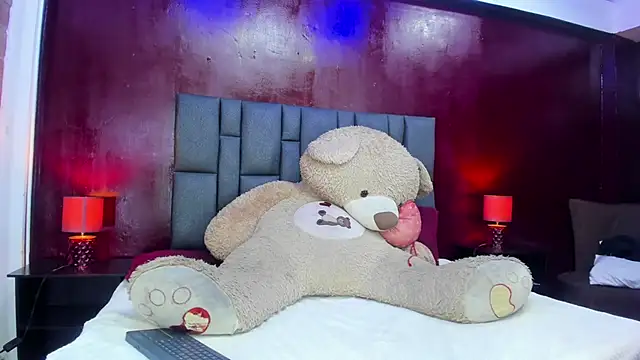 Dulcex69 online show from February 24, 2025, 1:42 pm