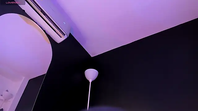 ALICEPOIXXXON online show from February 11, 2025, 4:35 pm