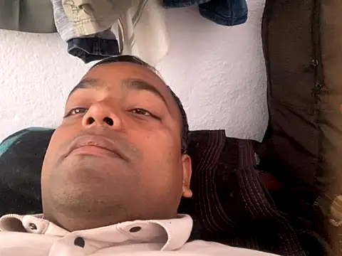 Snapshot of princeraj42 chatting on November 5, 2025, 8:39 am princeraj42 online show from November 5, 2025, 8:39 am