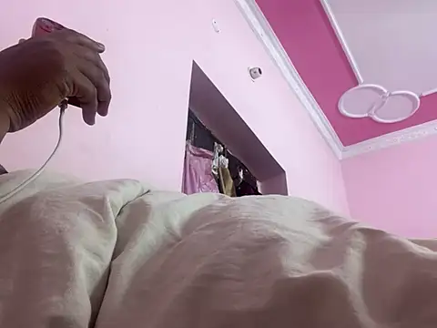 Snapshot of princeraj42 chatting on February 17, 2025, 12:38 pm princeraj42 online show from February 17, 2025, 12:38 pm