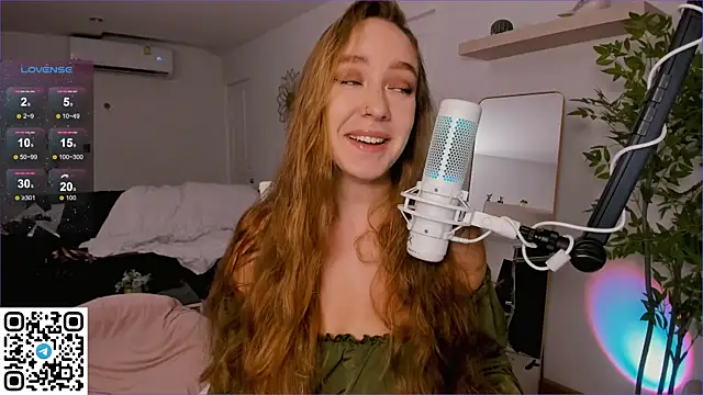 Snapshot of AngelPaull chatting on September 23, 2025, 9:22 pm AngelPaull online show from September 23, 2025, 9:22 pm