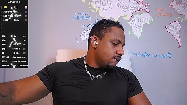 Snapshot of JhonBlacke chatting on February 28, 2025, 1:14 pm JhonBlacke online show from February 28, 2025, 1:14 pm