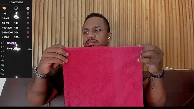 Snapshot of JhonBlacke chatting on March 21, 2025, 7:02 pm JhonBlacke online show from March 21, 2025, 7:02 pm