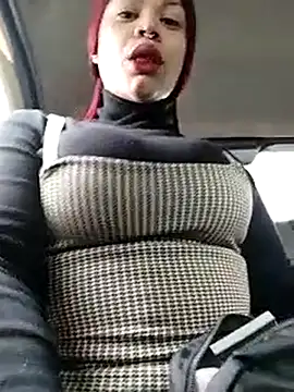 IamAlana  online show from February 25, 2025, 2:37 pm