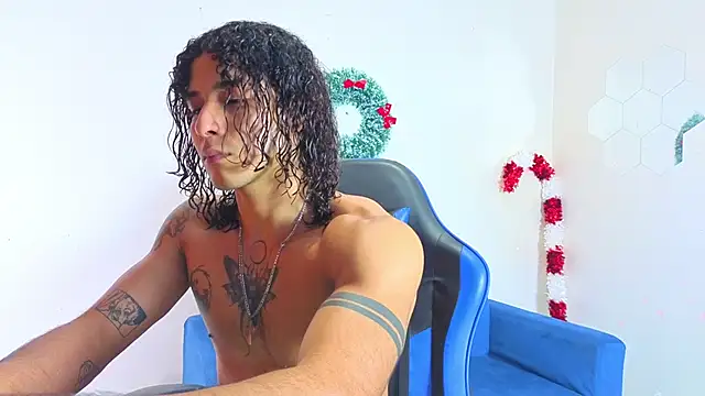 Demitryo online show from December 2, 2025, 5:09 am