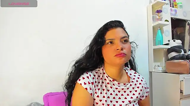 Snapshot of lolaa_staars chatting on April 23, 2026, 3:46 am lolaa staars online show from April 23, 2026, 3:46 am