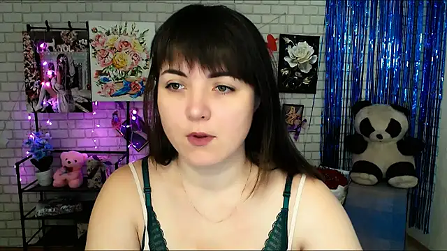 Darina M  online show from February 18, 2025, 5:31 am