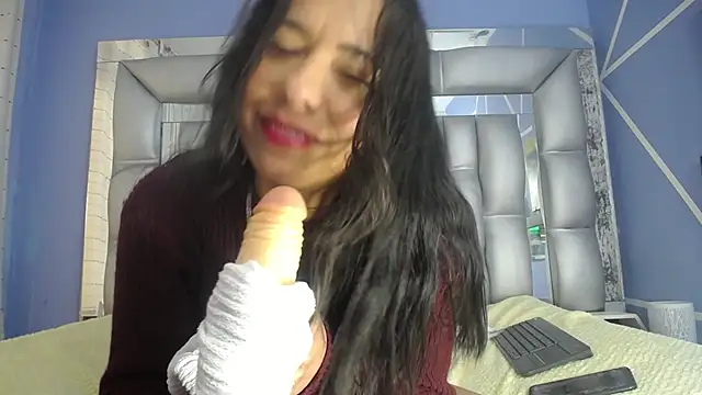 angelina ny online show from December 29, 2024, 12:55 pm