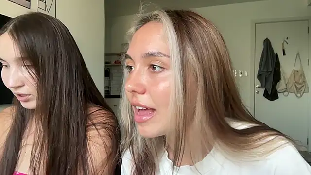 domDani subMay online show from April 3, 2026, 10:00 am