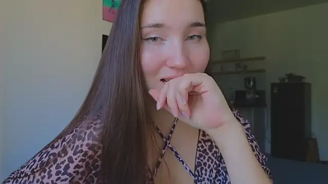 domDani subMay online show from April 5, 2026, 10:00 am