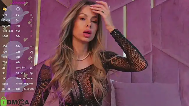 Snapshot of AllenaMoon chatting on September 25, 2025, 6:47 pm AllenaMoon online show from September 25, 2025, 6:47 pm