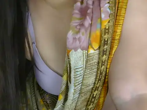 Snapshot of sanam_rose chatting on December 19, 2024, 2:02 pm sanam rose online show from December 19, 2024, 2:02 pm
