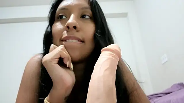 Snapshot of melody2429 chatting on February 7, 2026, 1:24 am melody2429 online show from February 7, 2026, 1:24 am