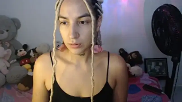 Snapshot of mandy_berrys chatting on October 13, 2025, 12:23 am mandy berrys online show from October 13, 2025, 12:23 am