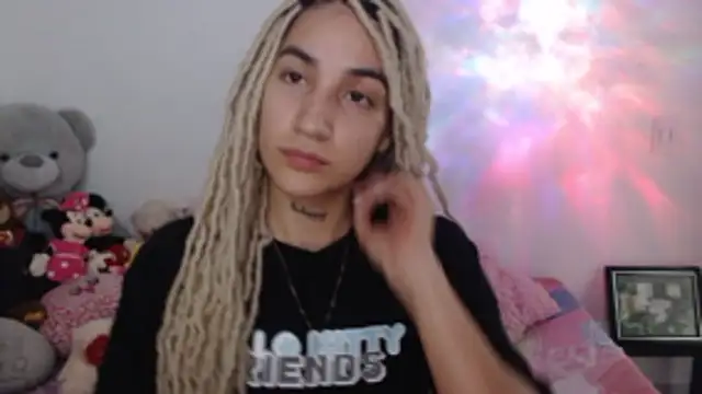 Snapshot of mandy_berrys chatting on October 21, 2025, 2:11 am mandy berrys online show from October 21, 2025, 2:11 am