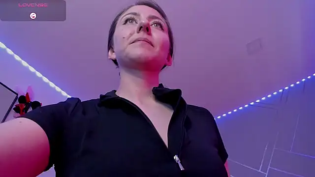 Ich Bin Julia online show from January 16, 2025, 5:55 pm