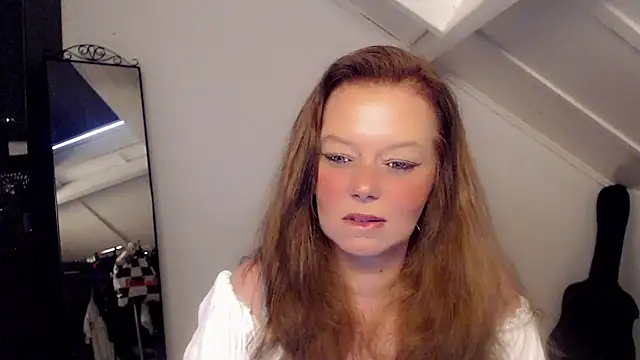 Snapshot of roxanna24 chatting on March 15, 2026, 4:03 pm roxanna24 online show from March 15, 2026, 4:03 pm