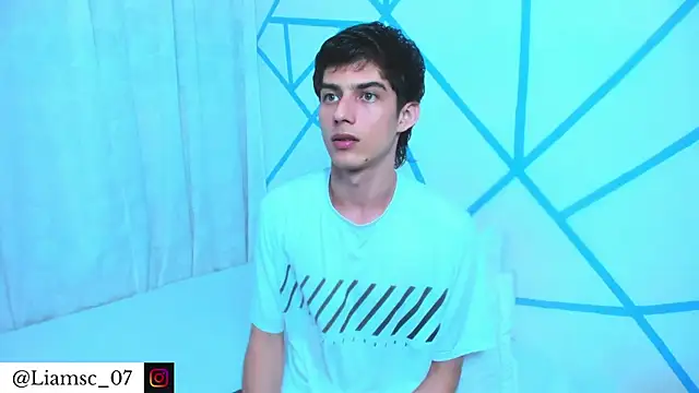 liam scott77 online show from April 14, 2026, 10:59 pm