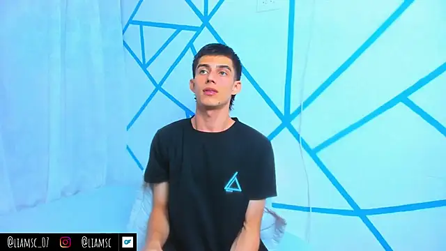 liam scott77 online show from October 4, 2025, 11:39 pm