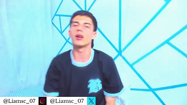 liam scott77 online show from November 11, 2025, 10:04 pm