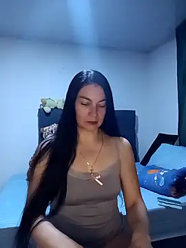 renata hot1 online show from November 23, 2025, 1:15 am