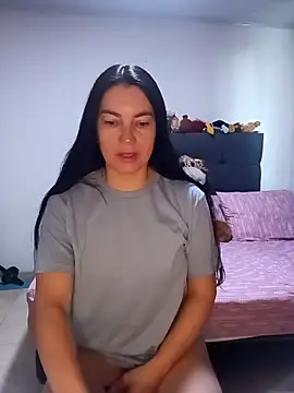 renata hot1 online show from September 26, 2025, 9:32 pm