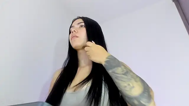 Natasha su  online show from September 24, 2025, 3:13 am