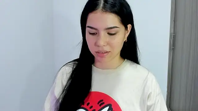 Natasha su  online show from October 10, 2025, 8:31 pm