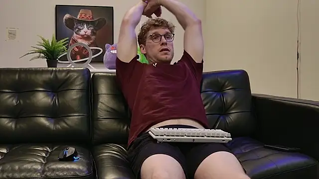 BlueEyedTallGuy94 online show from September 30, 2025, 12:49 am