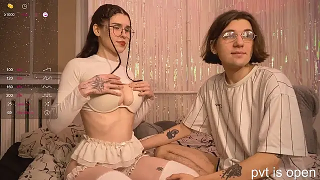 passiondesire  online show from February 4, 2026, 3:18 pm