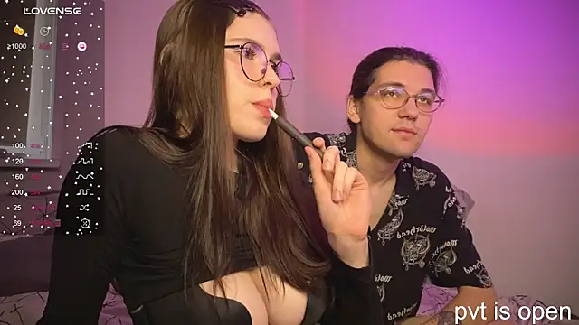 Snapshot of passiondesire_ chatting on October 2, 2025, 8:29 am passiondesire online show from October 2, 2025, 8:29 am