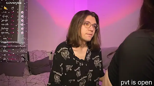 Snapshot of passiondesire_ chatting on October 5, 2025, 8:38 am passiondesire online show from October 5, 2025, 8:38 am