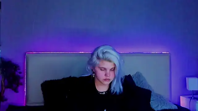 JoannLowe online show from February 21, 2025, 12:38 am