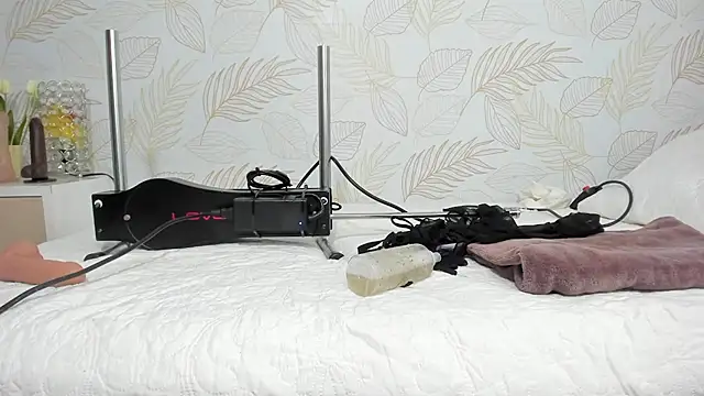 TianaReedd online show from January 28, 2025, 1:16 pm