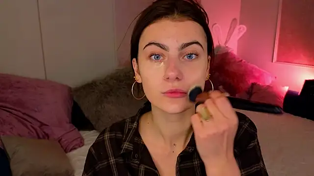 Snapshot of tomorrows_day chatting on October 27, 2025, 9:27 pm tomorrows day online show from October 27, 2025, 9:27 pm